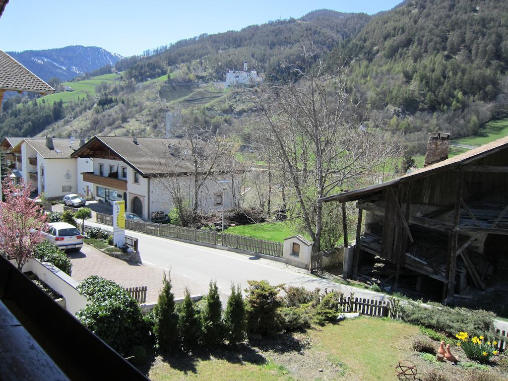 Aparthotel Garni Haus Hubertus Малес Веноста Екстериор снимка