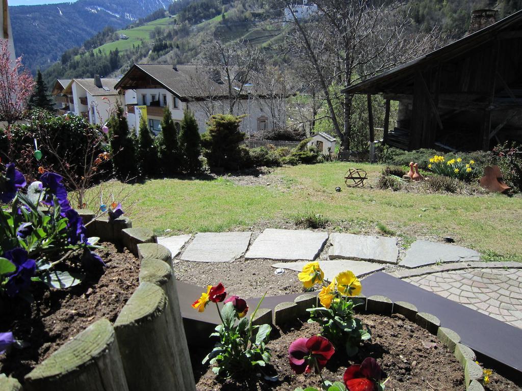 Aparthotel Garni Haus Hubertus Малес Веноста Екстериор снимка