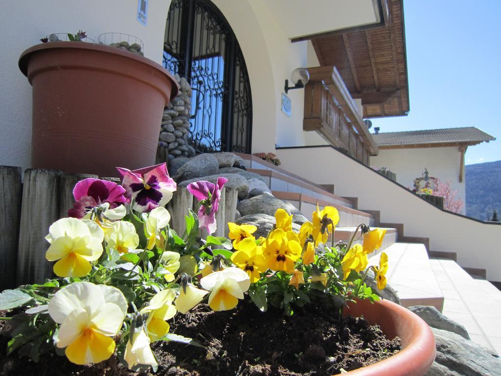 Aparthotel Garni Haus Hubertus Малес Веноста Екстериор снимка