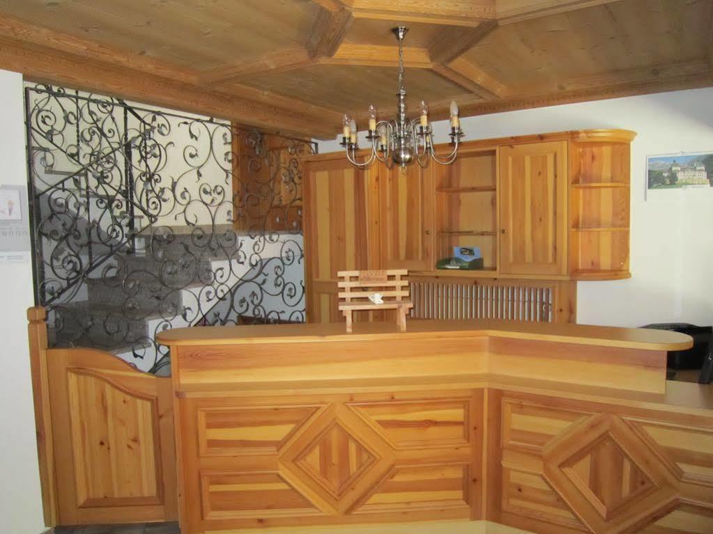 Aparthotel Garni Haus Hubertus Малес Веноста Екстериор снимка