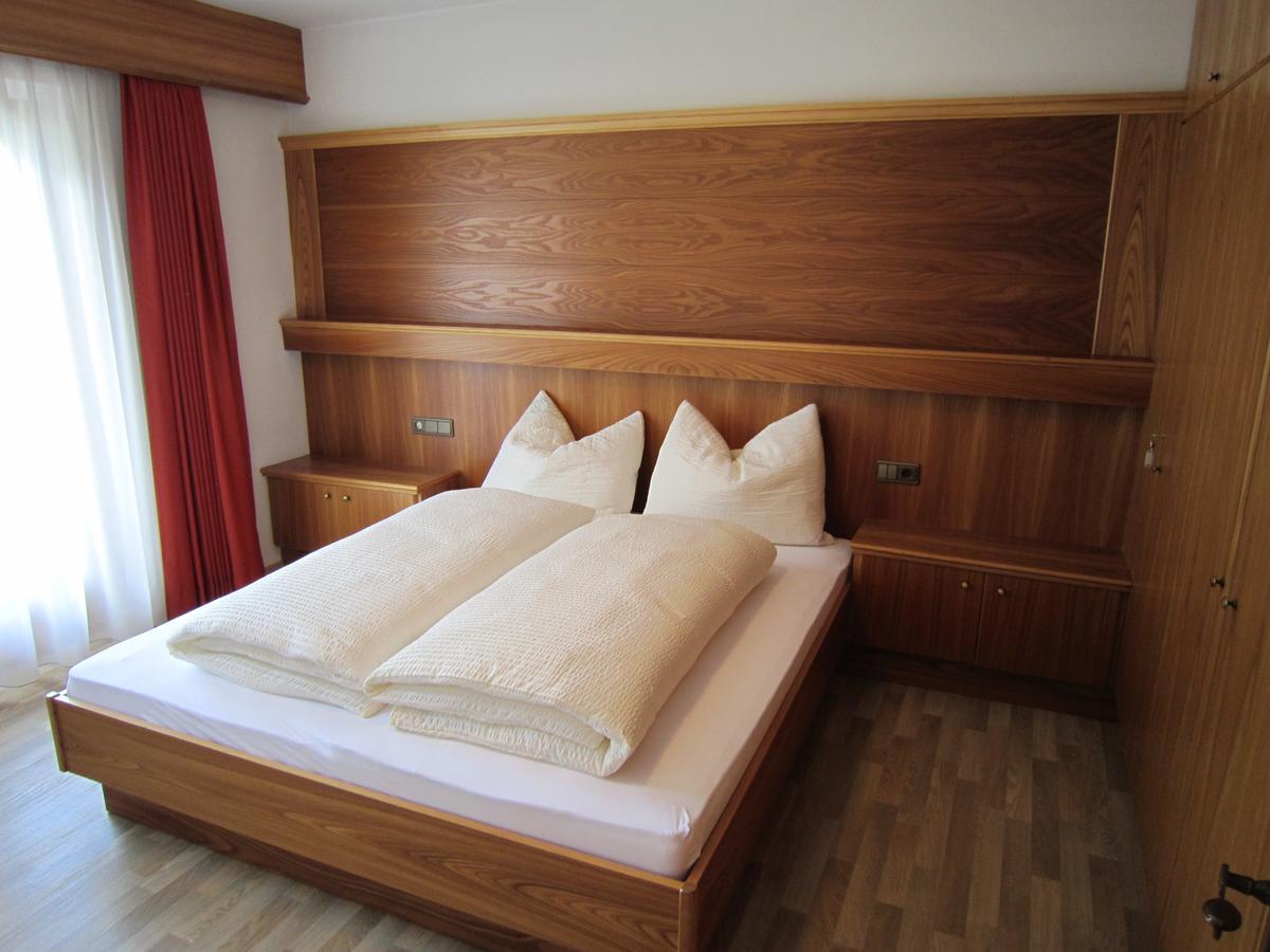 Aparthotel Garni Haus Hubertus Малес Веноста Екстериор снимка
